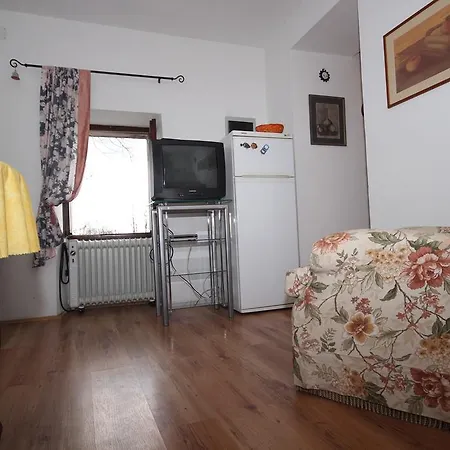Feriehus Holiday Marinela Vinež